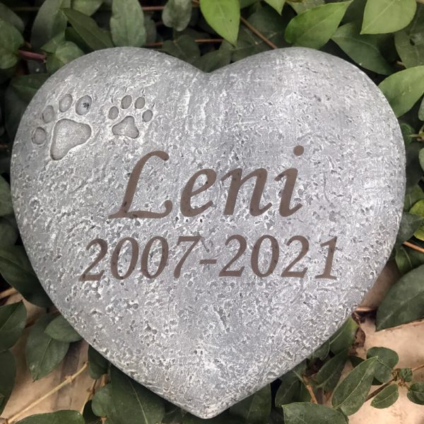 New Cat Dog Heart Shaped Paw Print Remembrance Memorial Stone Grave Marker For Outdoor Tombstone Or.jpg0 .jpeg